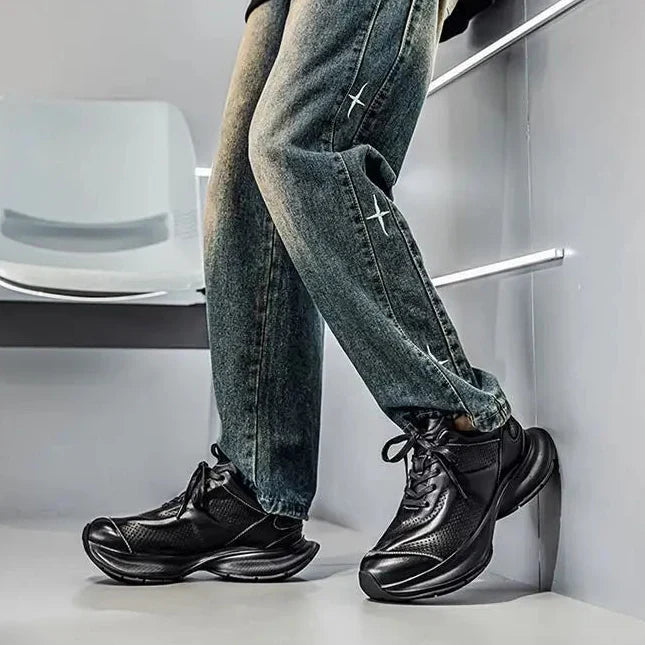 ALVERTON LEATHER TRAINERS